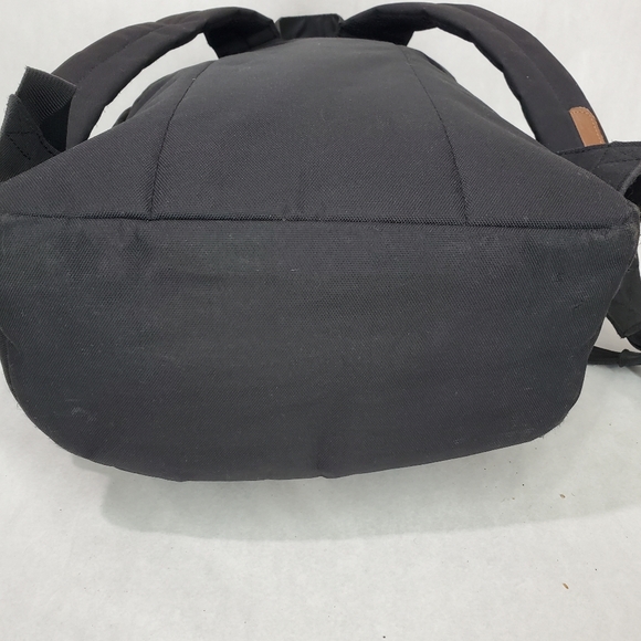 HERSCHEL SUPPLY CO DAWSON BACKPACK IN DARK FOREST BLACK 20.5L - Picture 7 of 16